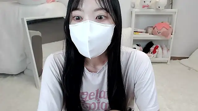 -momoo- live cam, Japan, Thin - EroticFlix