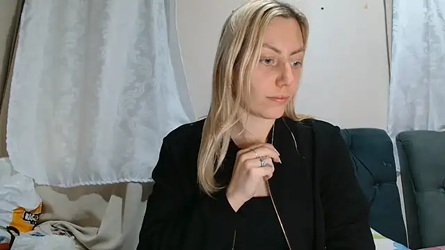 Alana_sc live cam, Brazil, Average, Blonde, Blue - EroticFlix