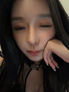 BBi-0329 live cam, Average, Black, Brown, Big Ass - EroticFlix