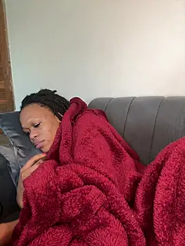 BonnyMolhada live cam, Average, Brown, Black, Big Tits - EroticFlix