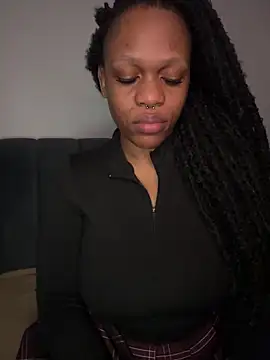 BonnyMolhada live cam, Average, Brown, Black, Big Tits - EroticFlix
