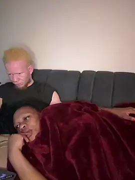 BonnyMolhada live cam, Average, Brown, Black, Big Tits - EroticFlix