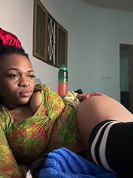 BonnyMolhada live cam, Average, Brown, Black, Big Tits - EroticFlix