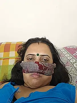 Darty_cpl live cam model