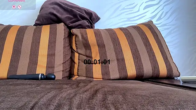 DestinyTurner live cam, Thin, Blonde, Green, Big Ass - EroticFlix