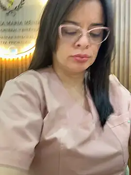 Dr_Nathalia_28 live cam, Colombia, Average, Brown, Hazel - EroticFlix