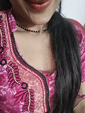 Eshwari_Chopra live cam model