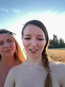 FayeFlame live cam, Germany, Average, Red, Brown - EroticFlix