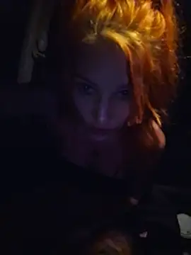 FreyaFucksFans live cam, United Kingdom, Thin, Red, Blue - EroticFlix