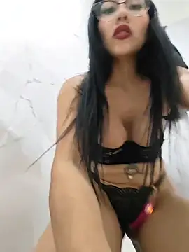 IsabellitaVIP live cam, Curvy, Brown, Brown, Big Ass - EroticFlix