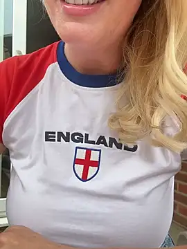 Jodi-Sands live cam, United Kingdom, Curvy, Blonde, Blue - EroticFlix