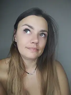 KrissSexi live cam, Average, Black, Brown, Shaven - EroticFlix