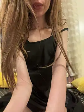 Labelleamira live cam, MA, Thin, Bald / Shaved, Blue - EroticFlix