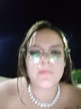 Laryssinha_69 live cam, Brazil, Curvy - EroticFlix