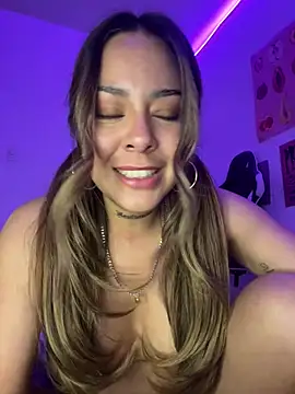 LilEuphoria live cam, Mexico, Athletic, Black, Brown - EroticFlix