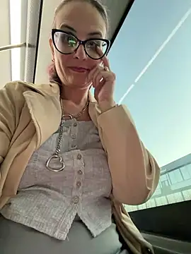 NataKitten live cam, Ukraine, Thin, Red, Brown - EroticFlix