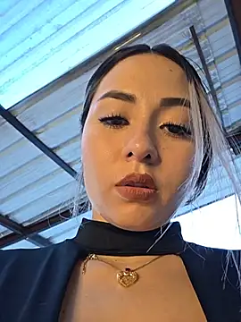 Natasanz live cam, Colombia, Curvy, Blonde, Brown - EroticFlix