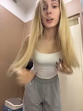 Pink_Kiss live cam, Thin, Blonde, Brown, Shaven - EroticFlix