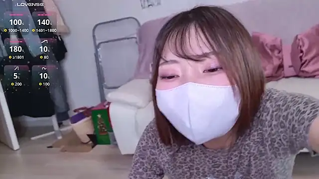 Ran-o0_0o-DX live cam, Japan, Average - EroticFlix