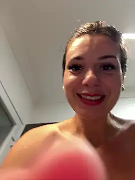 RedAssHottie live cam, Average, Black, Hazel, Big Ass - EroticFlix