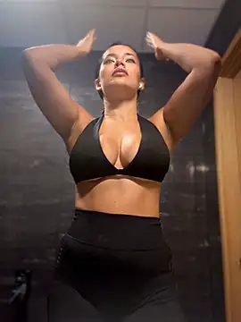 Risky_Workouts live cam, Sweden, Curvy, Black, Grey - EroticFlix