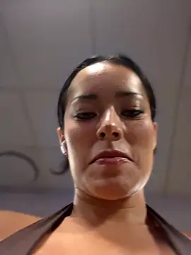 Risky_Workouts live cam, Sweden, Curvy, Black, Grey - EroticFlix
