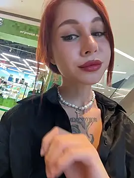 RosieDesire live cam, Athletic, Red, Blue, Small Tits - EroticFlix