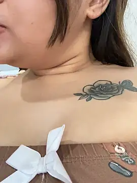 Rosy_BabyDoll live cam, India, Average, Brown, Black - EroticFlix