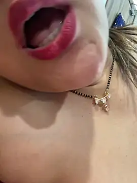 Rosy_BabyDoll live cam, India, Average, Brown, Black - EroticFlix