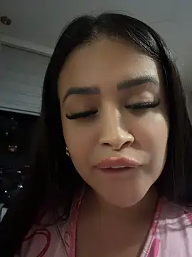 Sara_fun live cam, Colombia, Curvy, Blonde, Big Ass - EroticFlix