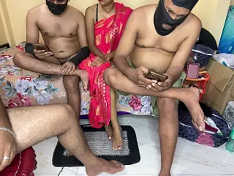 Sassywildcouple_ live cam, India, Thin, Brown, Black - EroticFlix
