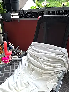 Sexy-Rachel live cam, Austria, Average, Red, Brown - EroticFlix