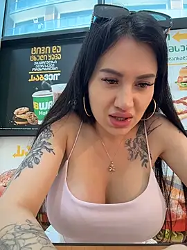 Wet__Bunny live cam, Ukraine, Athletic, Black, Hazel - EroticFlix