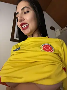 _Nina_1 live cam, Thin, Brown, Brown, Big Ass - EroticFlix
