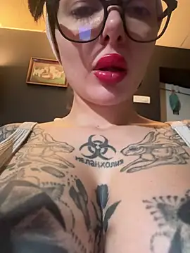 bambival123 live cam, Serbia, Curvy, Brown, Green - EroticFlix
