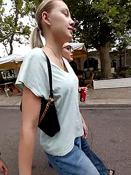 caressyourself live cam, Curvy, Blonde, Brown, Big Ass - EroticFlix