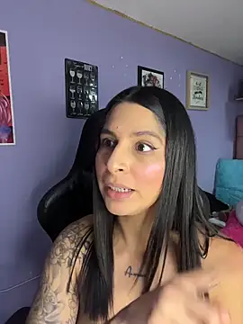 charlotte_stevenss_ live cam, Colombia, Average, Black, Brown - EroticFlix