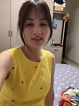 huihui_520 live cam, China, Average, Brown, Black - EroticFlix
