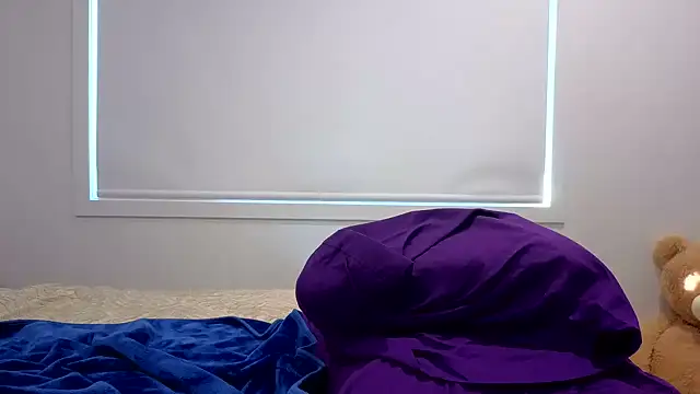 l4dyc4pricorn76 live cam, Australia, Curvy, Blue, Big Ass - EroticFlix