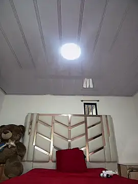 serena_willow live cam, Average, Black, Brown, Big Tits - EroticFlix