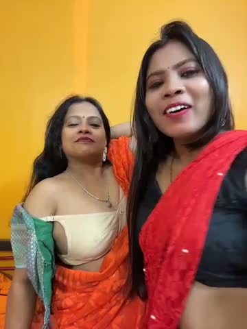 Watch RedQQueen Live Camshow With Straight / Couples, Threesome, Group / Gangbang & Anal | Free HD Recording