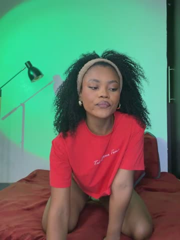 Watch Vanestraus Live Camshow With Anal, Blowjob, Masturbation & Fingering | Free HD Recording